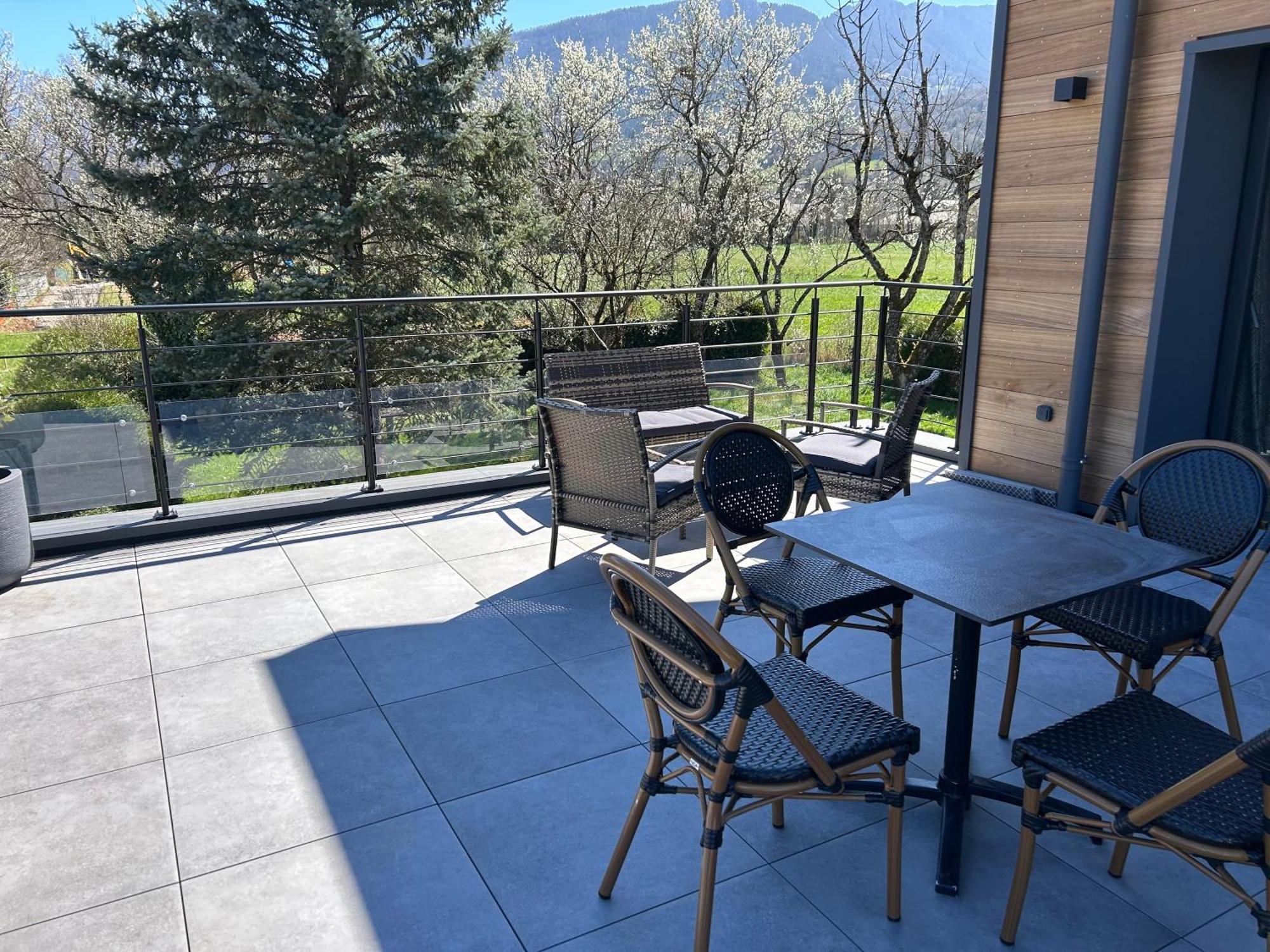 Altitude 587 Appartement *